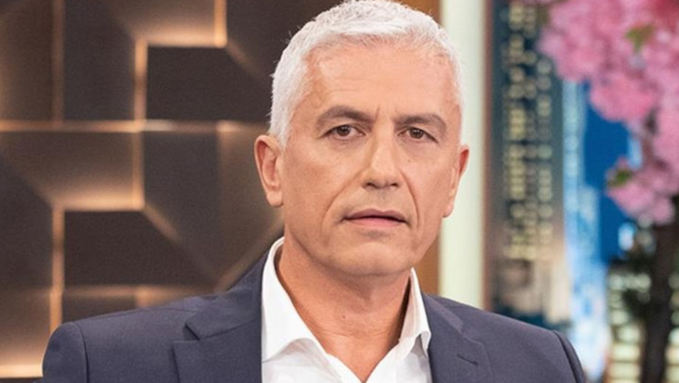 Ένταση στον «αέρα» του Mega: Σηκώθηκε και έφυγε ο Καλλιακμάνης!