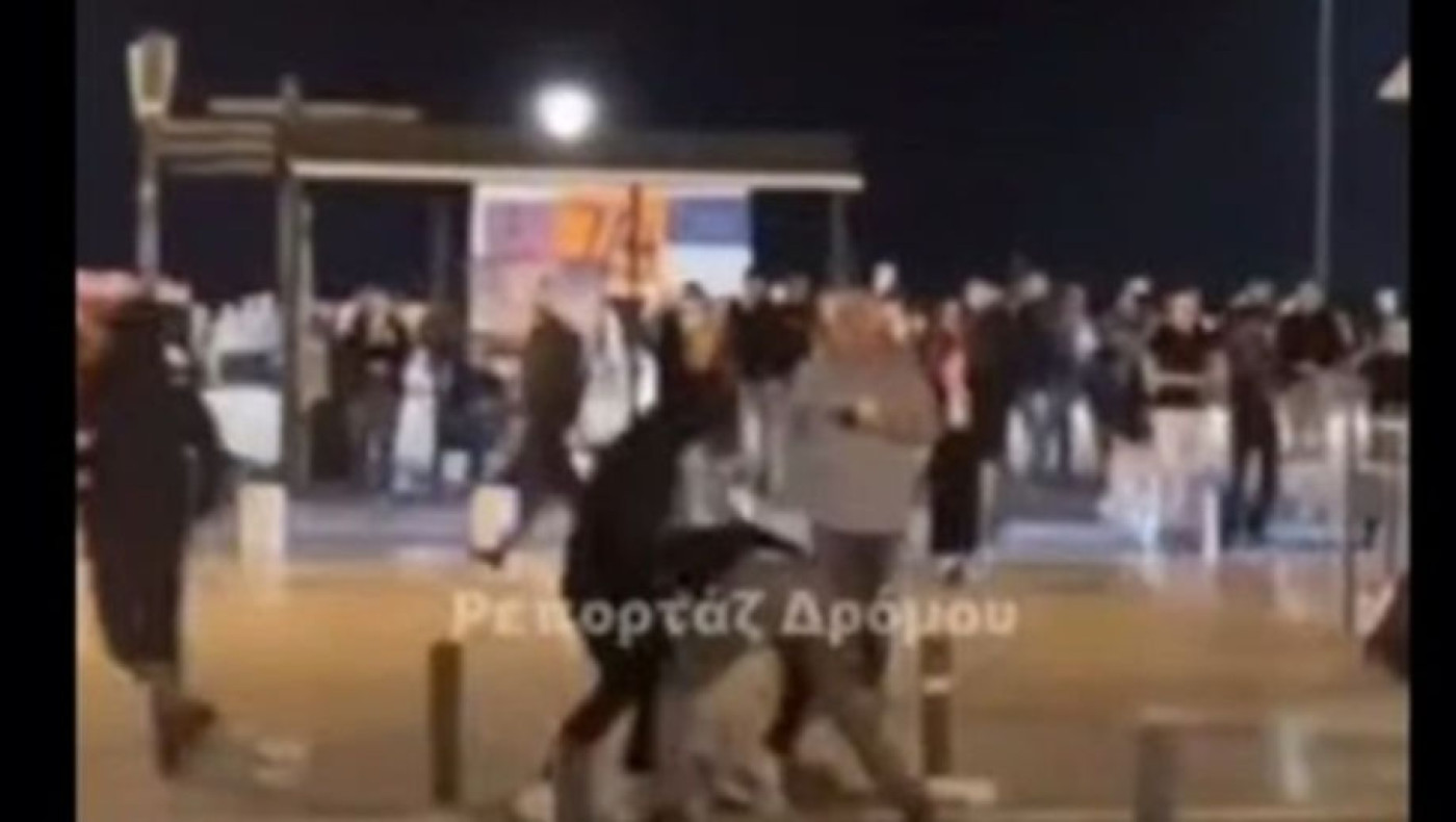 Θεσσαλονίκη: Η στιγμή της επίθεσης στην πλατεία Αριστοτέλους: «Μοιάζει με γκέτο»