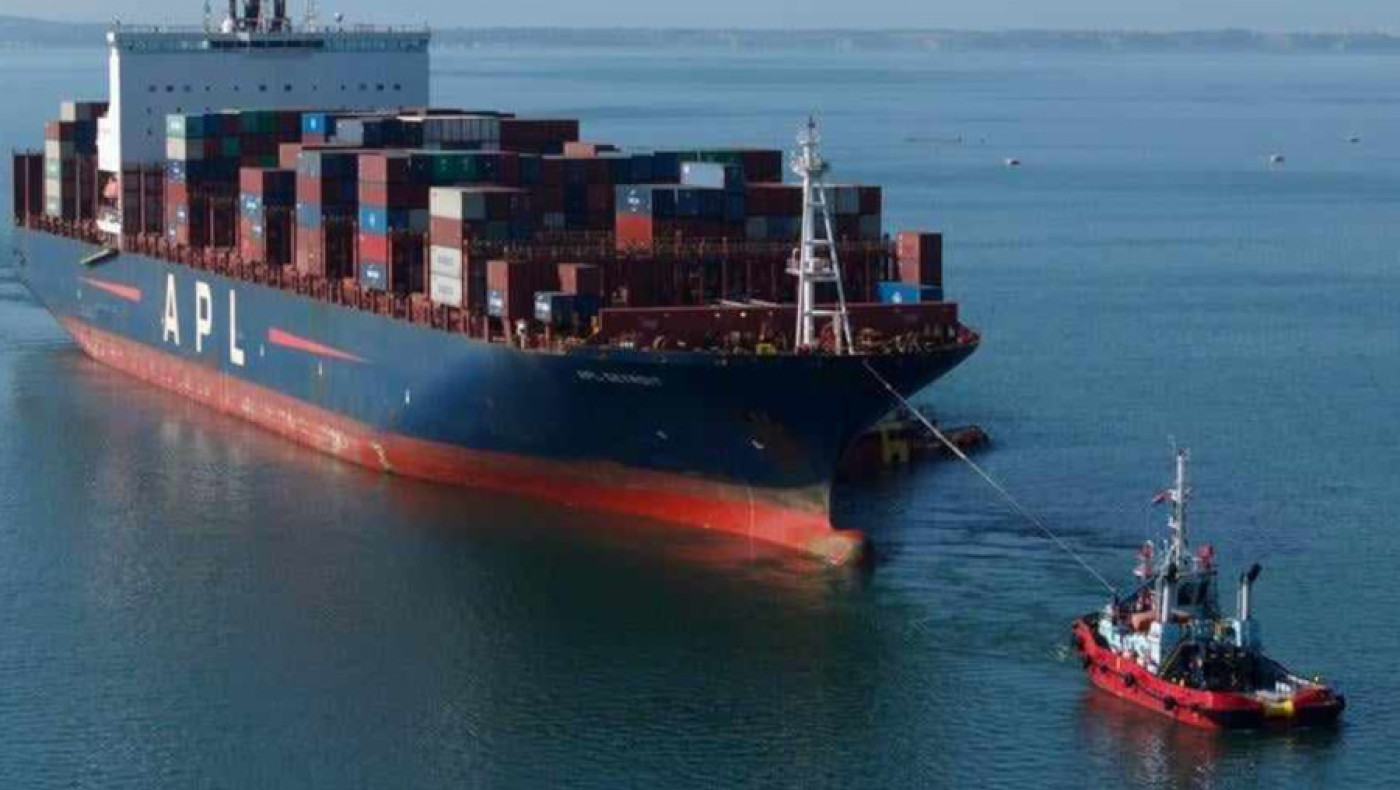 Θεσσαλονίκη: Στο λιμάνι το μεγαλύτερο πλοίο εμπορευματοκιβωτίων που ήρθε ποτέ στην πόλη