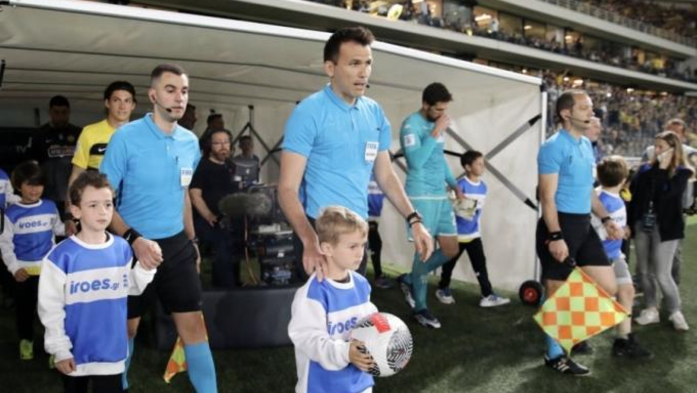 AEK: «Ο Πινέδα φαίνεται να ανατρέπεται μέσα στην περιοχή, διαιτητής και το VAR κρίνουν ότι δεν υπάρχει παράβαση»