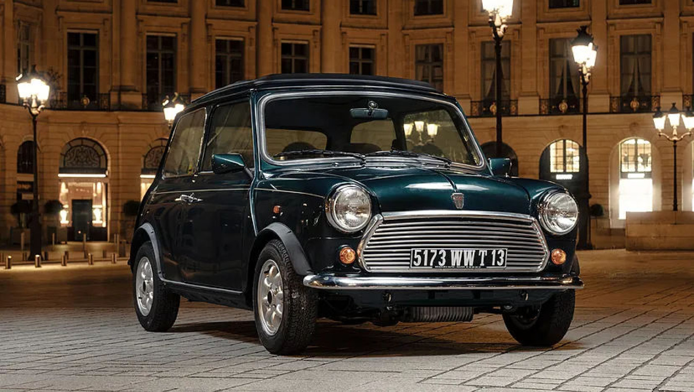 Αγόρασε Mini Couper το 1996 και ακόμα δεν το έχει χρησιμοποιήσει!