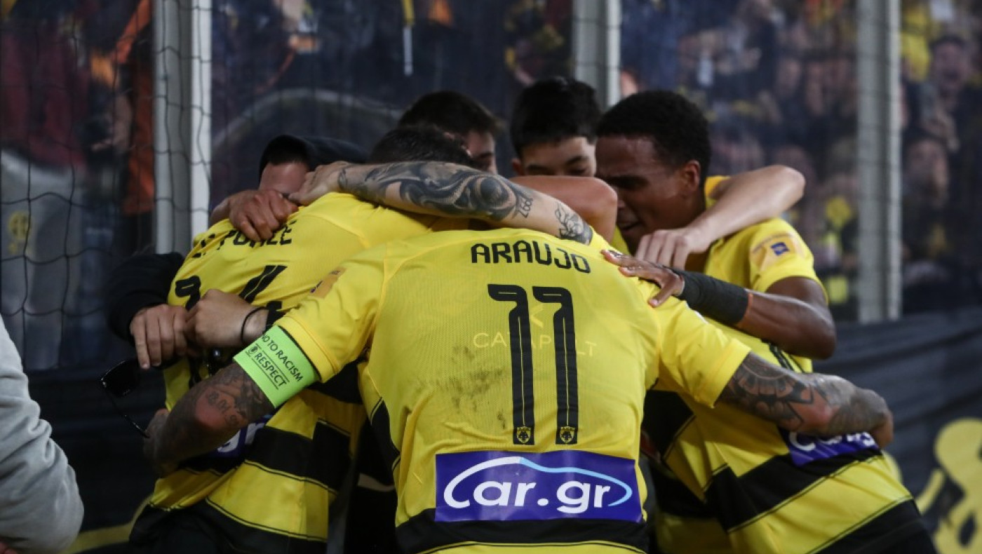 Μπουρουτζίκας: «Η ΑΕΚ είναι πιο καλή ομάδα από τον Ολυμπιακό»