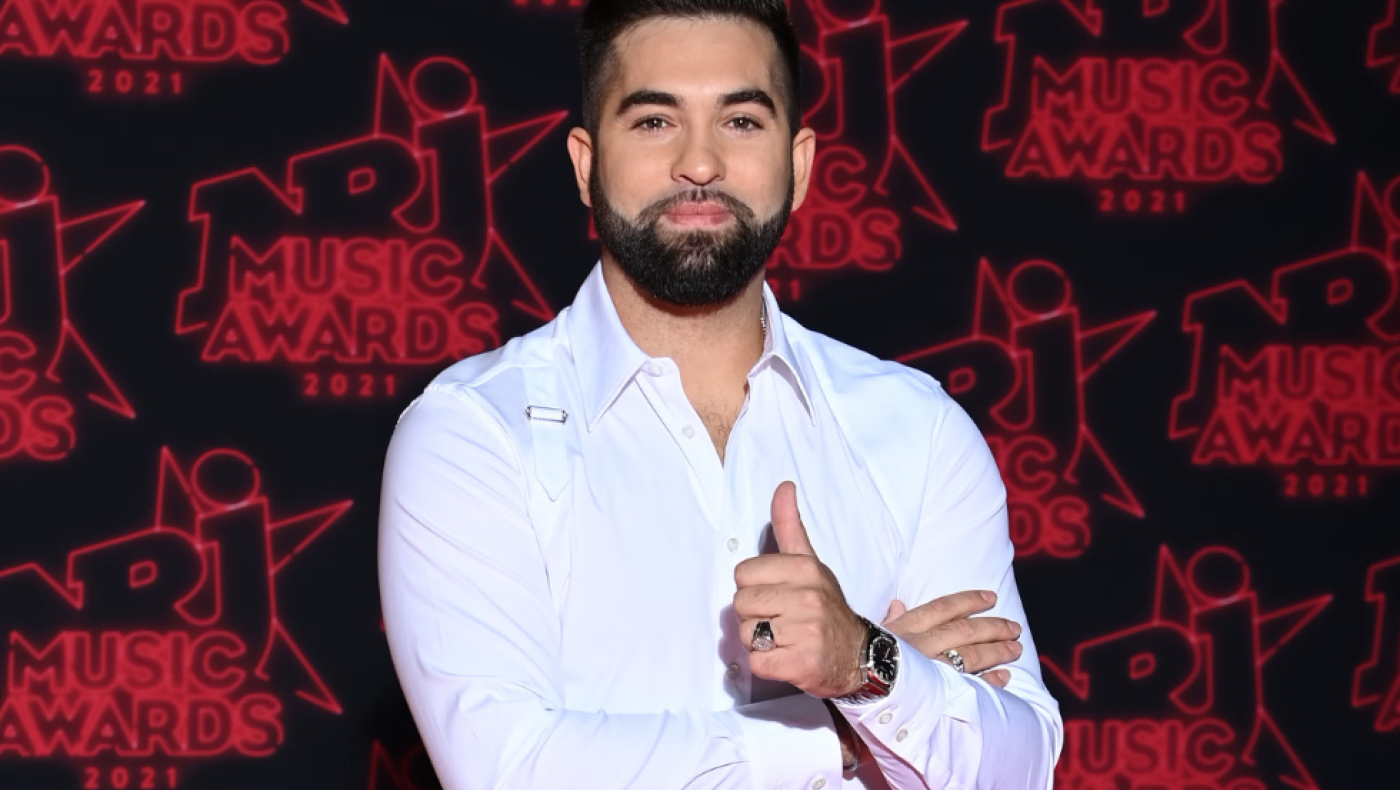 Πυροβόλησαν στο στήθος γνωστό τραγουδιστή