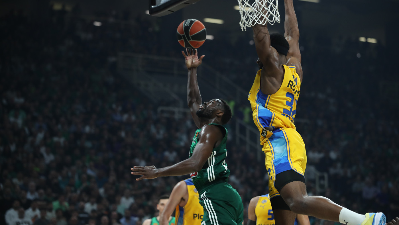 Μοιραίος ο Σλούκας και break της Μακάμπι στο ΟΑΚΑ