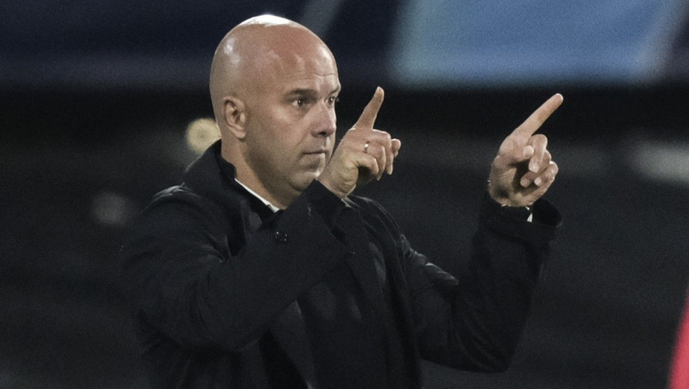 Λίβερπουλ: Σε «αναμμένα κάρβουνα» ο Σλοτ υπό τον φόβο απόλυσης