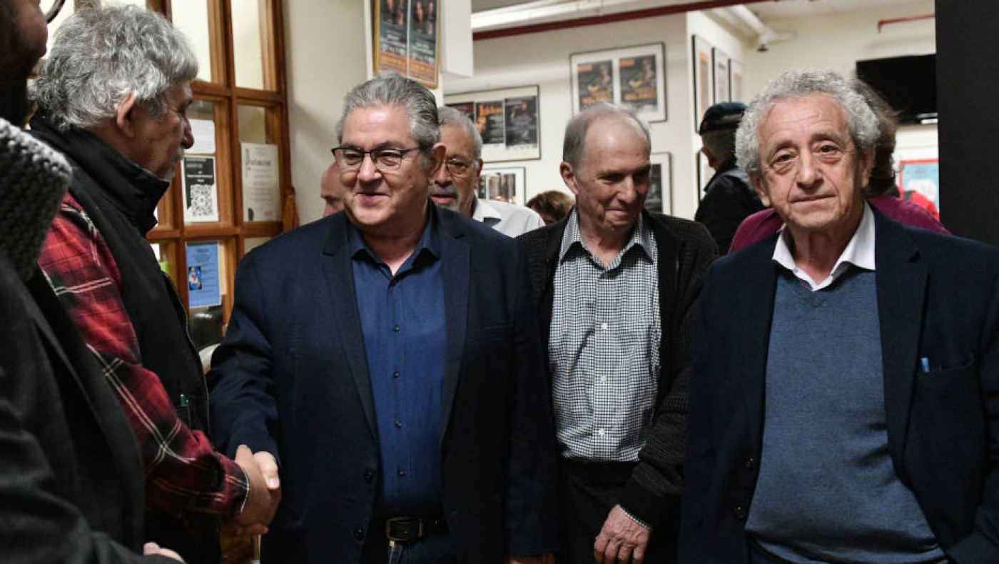 Δημήτρης Κουτσούμπας: Συναντήθηκε με ομογενείς και... χόρεψε ζεϊμπέκικο στη Νέα Υόρκη (vid)