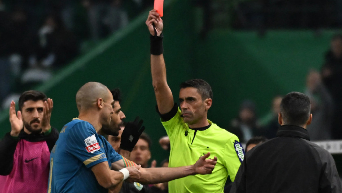 «Lira 100»: Έχουμε κόκκινη κάρτα στα 6/8 τελευταία τους ντέρμπι!