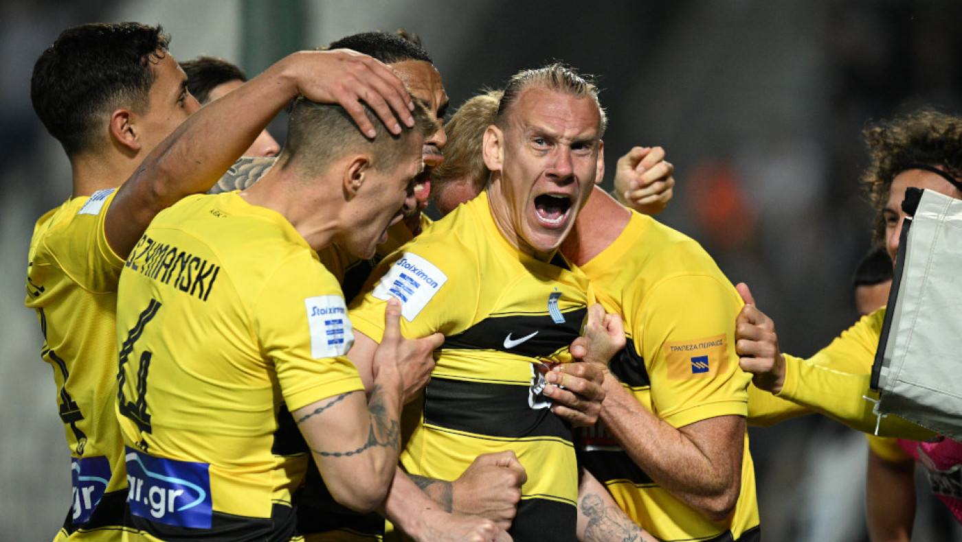 Βίντα: Συμπλήρωσε 100 συμμετοχές με τη φανέλα της ΑΕΚ