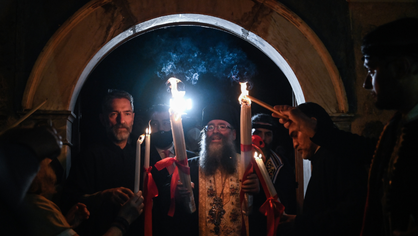 Μεγάλο Σάββατο: Τι ώρα έρχεται το Άγιο Φως στην Ελλάδα