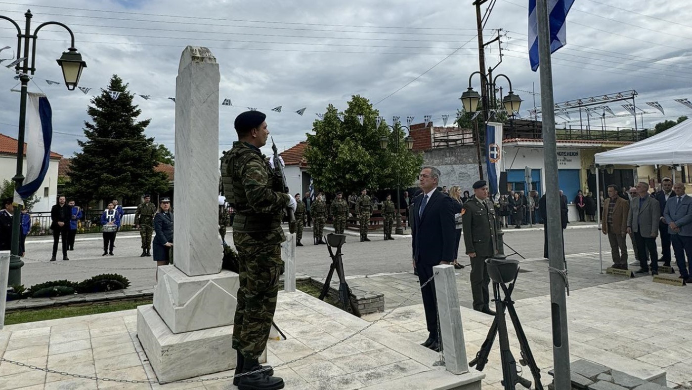 Κωνσταντινίδης: «Εύζωνος σημαίνει ήρωας»-Εκδηλώσεις τιμής και μνήμης