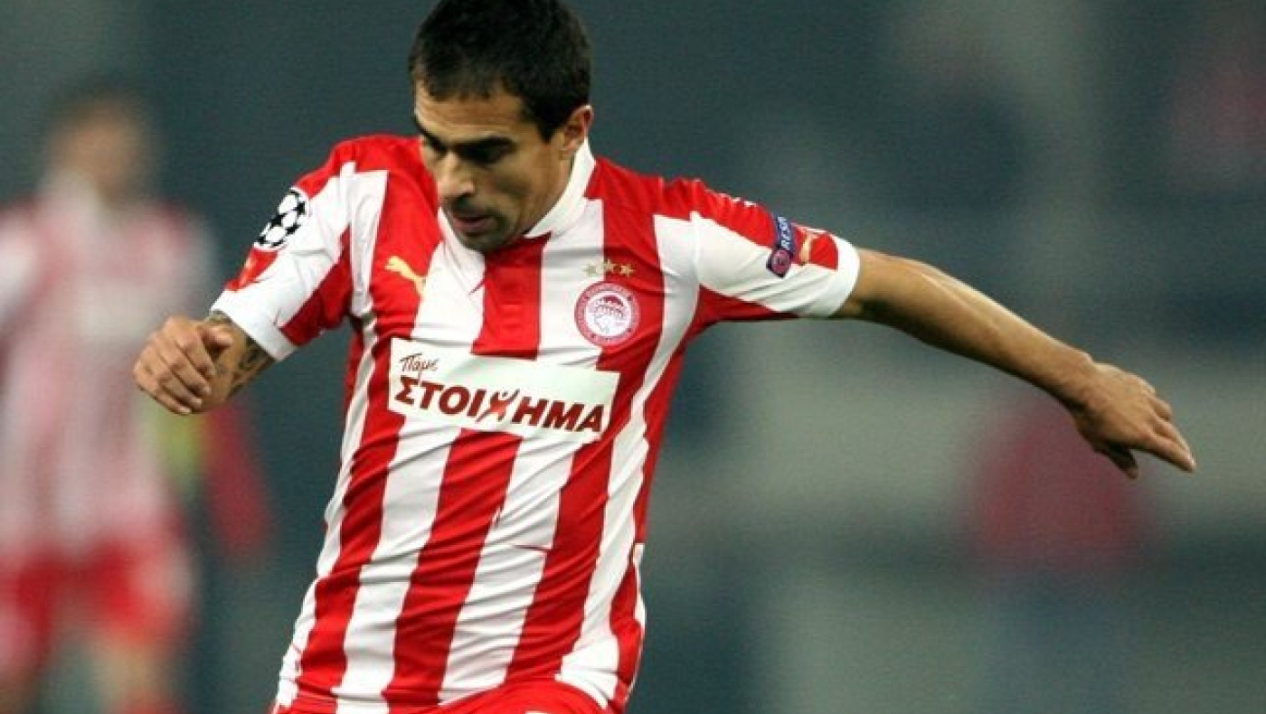 Η σύζυγος του Ιμπαγάσα τον κρατά στην Αθήνα