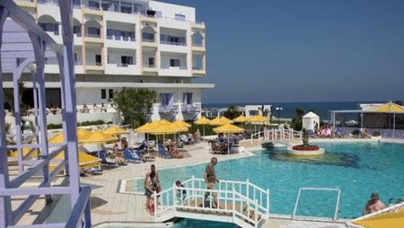 Εκατοντάδες Γάλλοι τουρίστες άρρωστοι σε ξενοδοχείο της Ρόδου