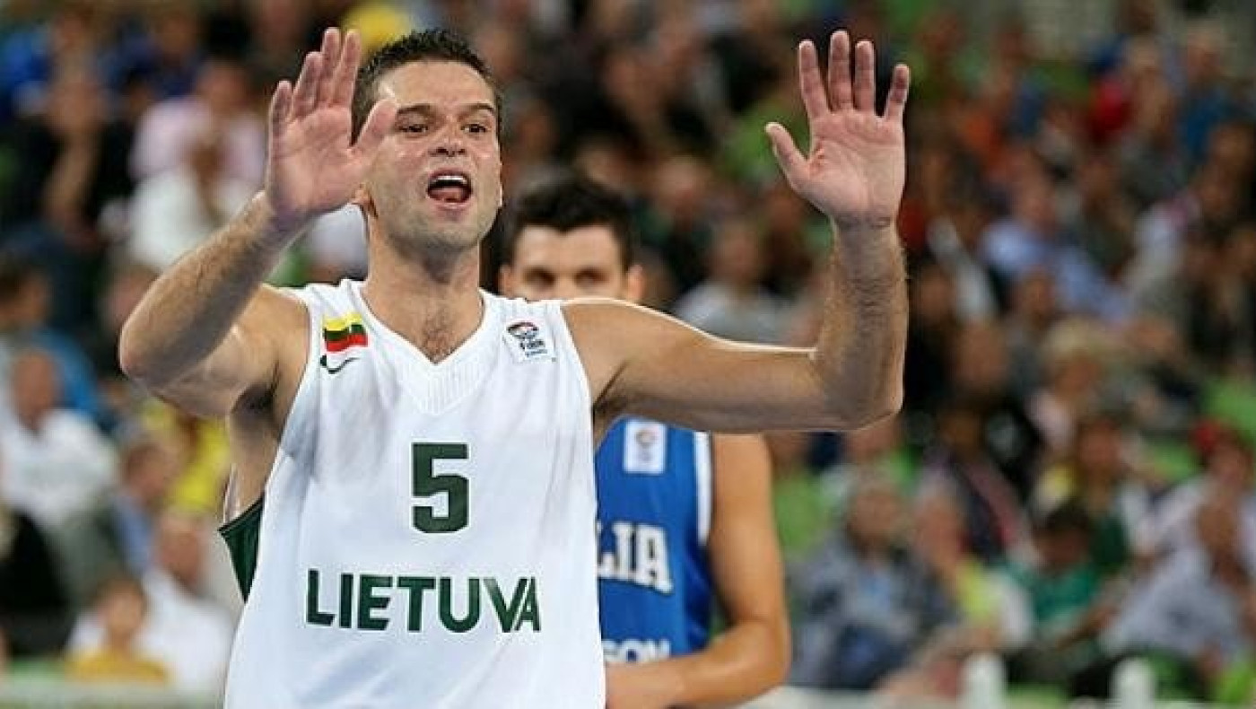 Συναγερμός στη Λιθουανία με τον τραυματισμό του Καλνιέτις(video)