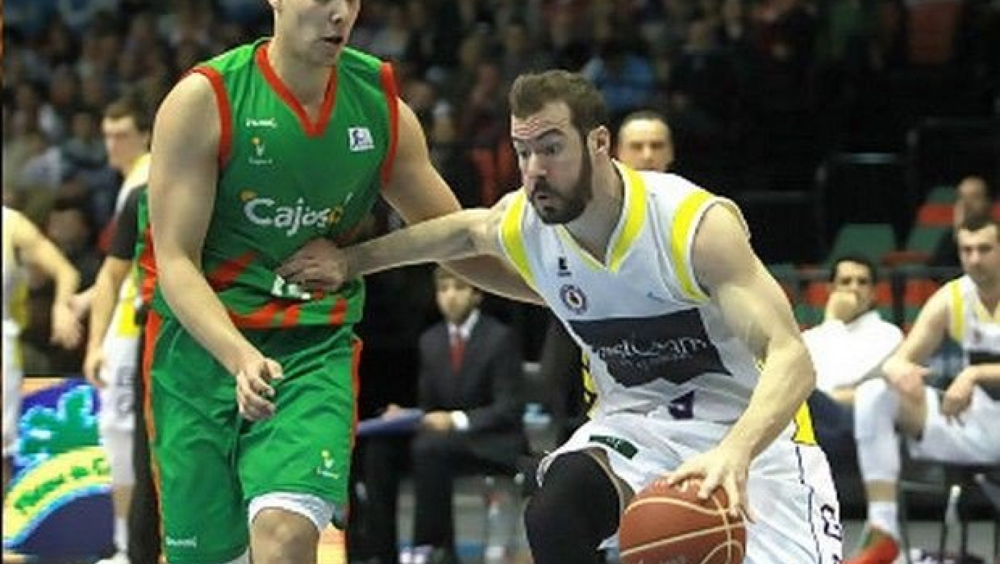 Στη Μανρέσα ο Χαριτόπουλος