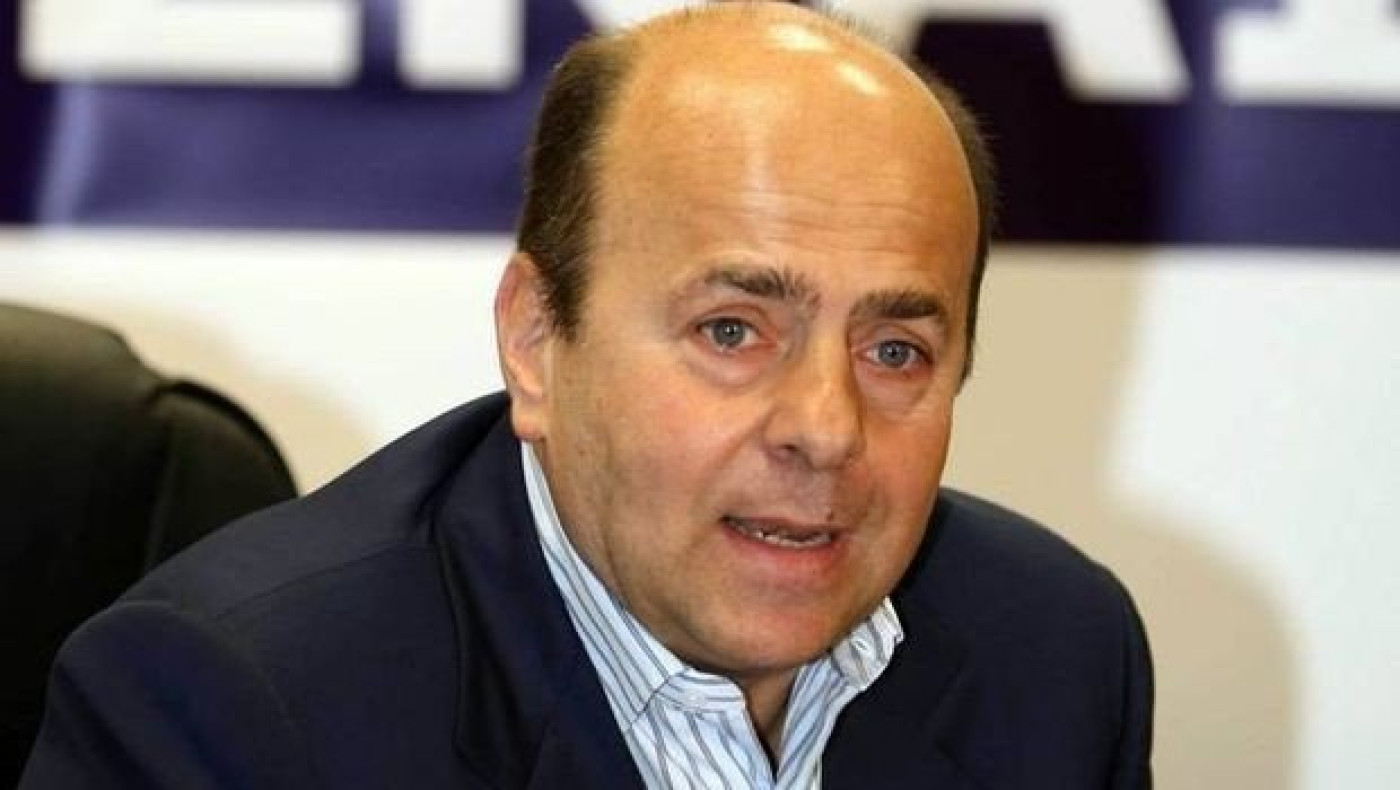 Αλαφούζος: «Πού ακούστηκε πρόεδρος ΕΠΟ με κινέζικο τηλέφωνο;»