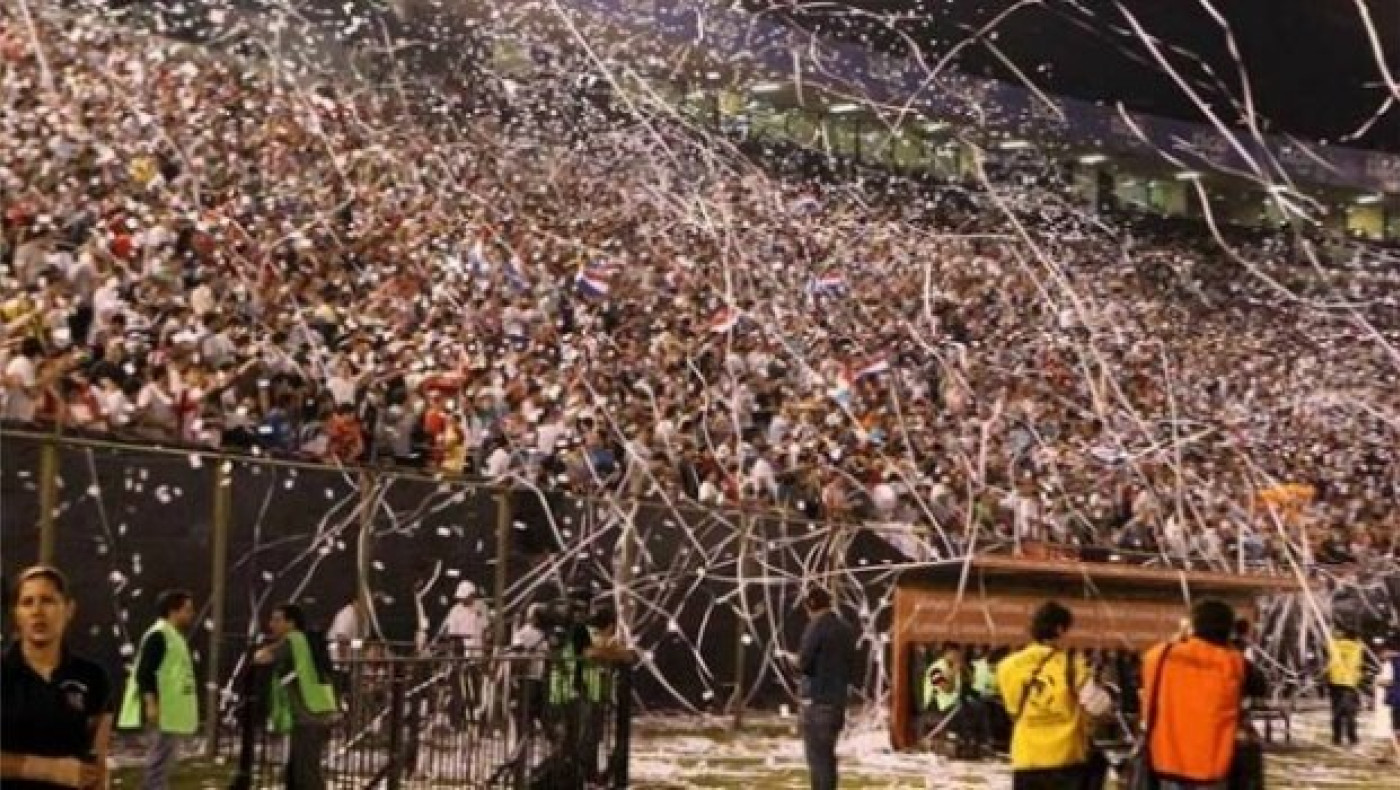 Δολοφόνησαν γυναίκα οπαδό στην Παραγουάη!