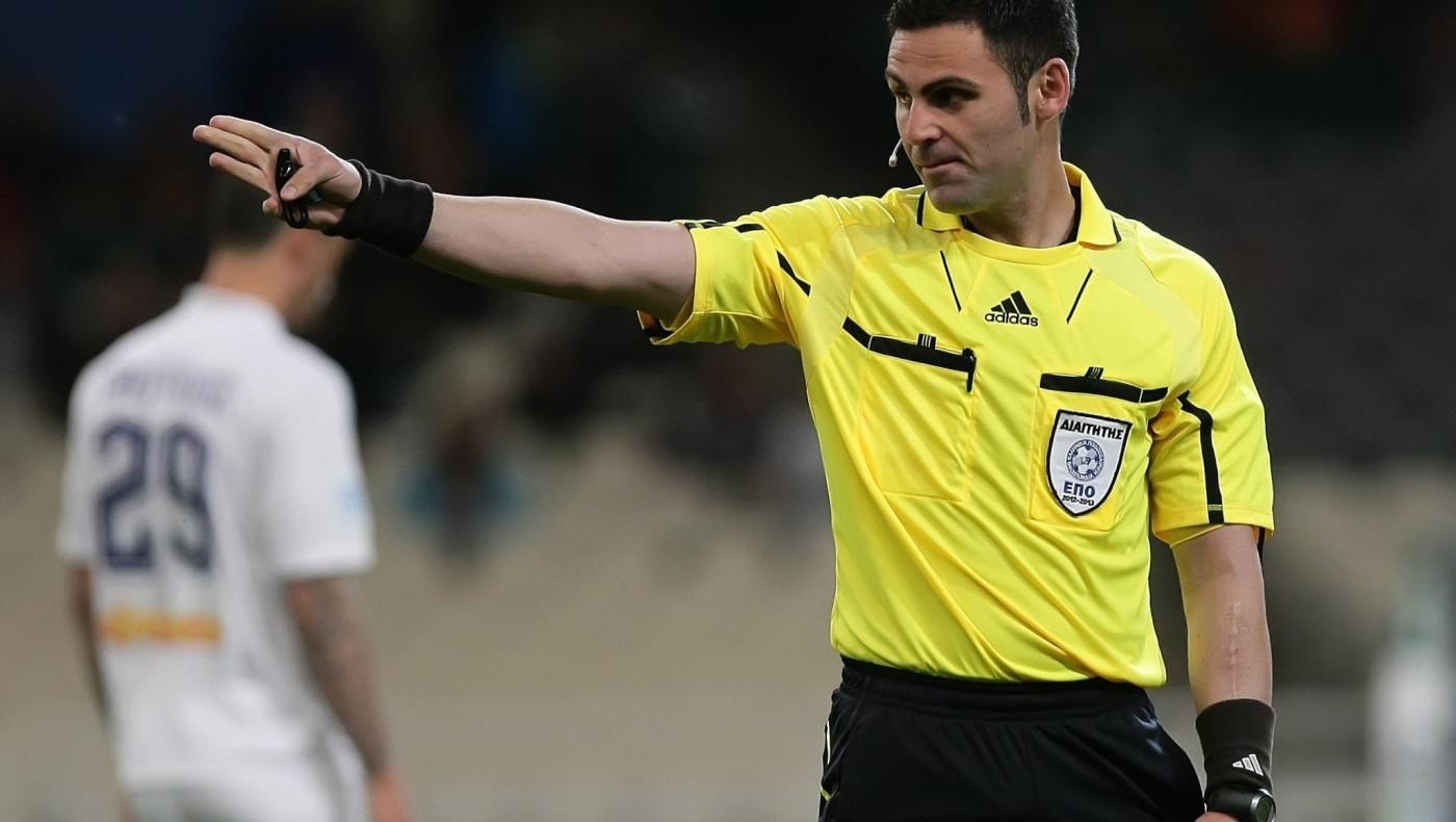 Ο Κομίνης ''σφυρίζει'' στην Τούμπα