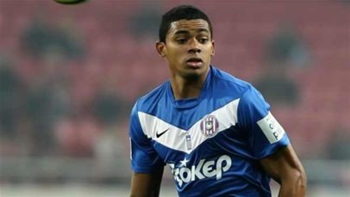 Τον «ερυθρόλευκο» Λεάντρο πήρε η Λαμία 