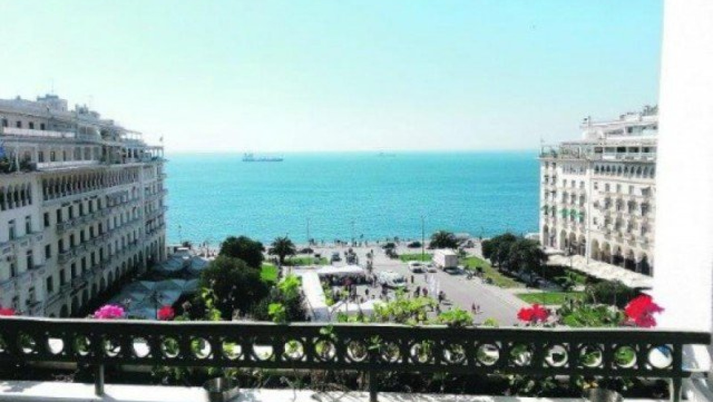 Άνοιξε για πρώτη φορά το ωραιότερο μπαλκόνι της Θεσσαλονίκης