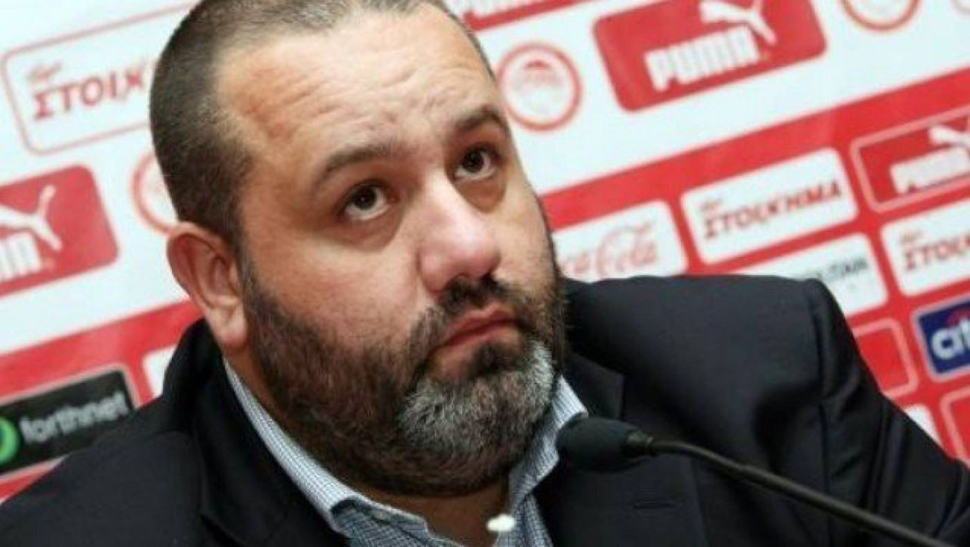 «Απάντηση» του Καραπαπά με λίστα ψυχιάτρων... (PIC)