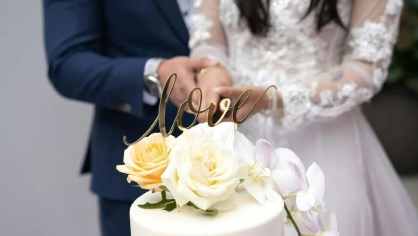 Παραλίγο τραγωδία σε γάμο: Καλεσμένος κόντεψε να πνιγεί από… μια μπουκιά – Πώς σώθηκε