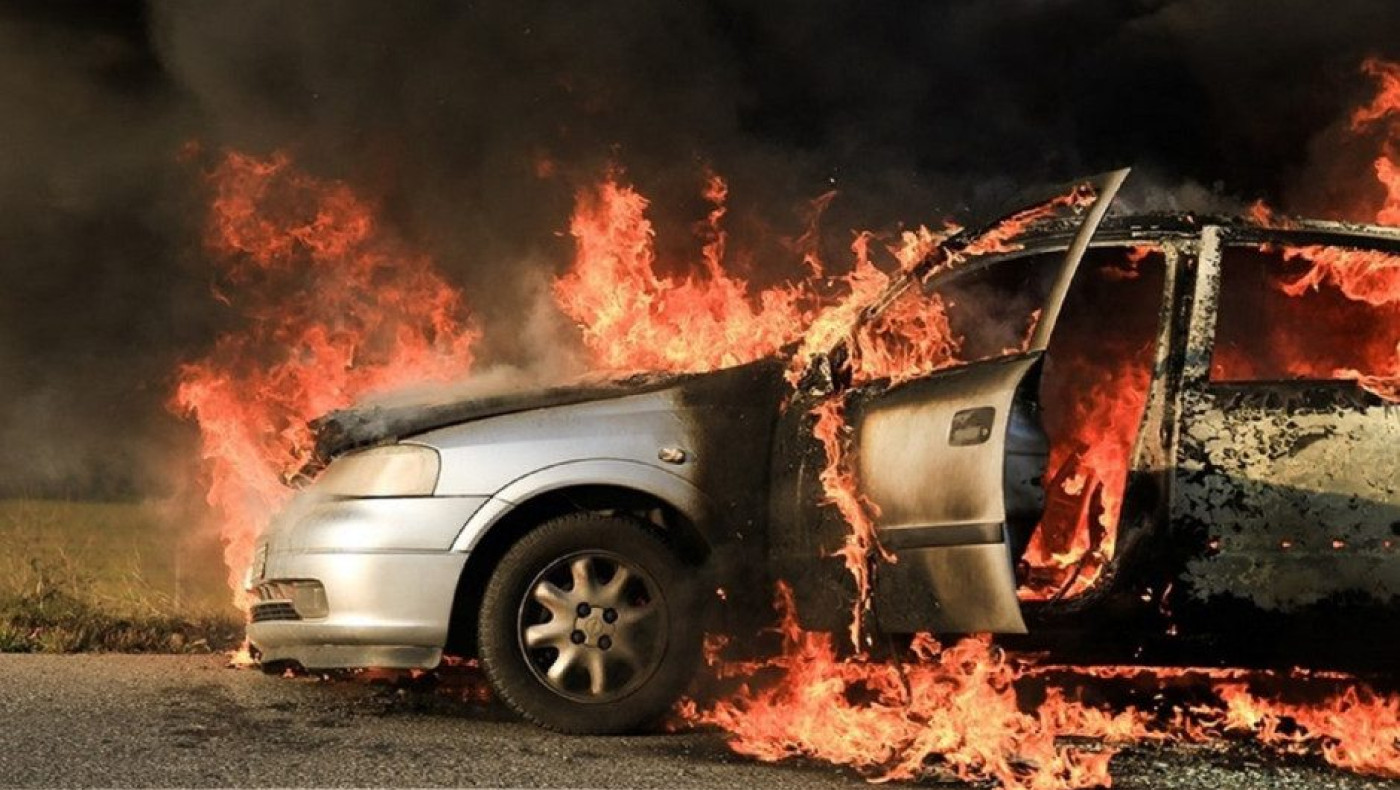 Θεσσαλονίκη: Παρανάλωμα όχημα μετά από τροχαίο στο Καλοχώρι