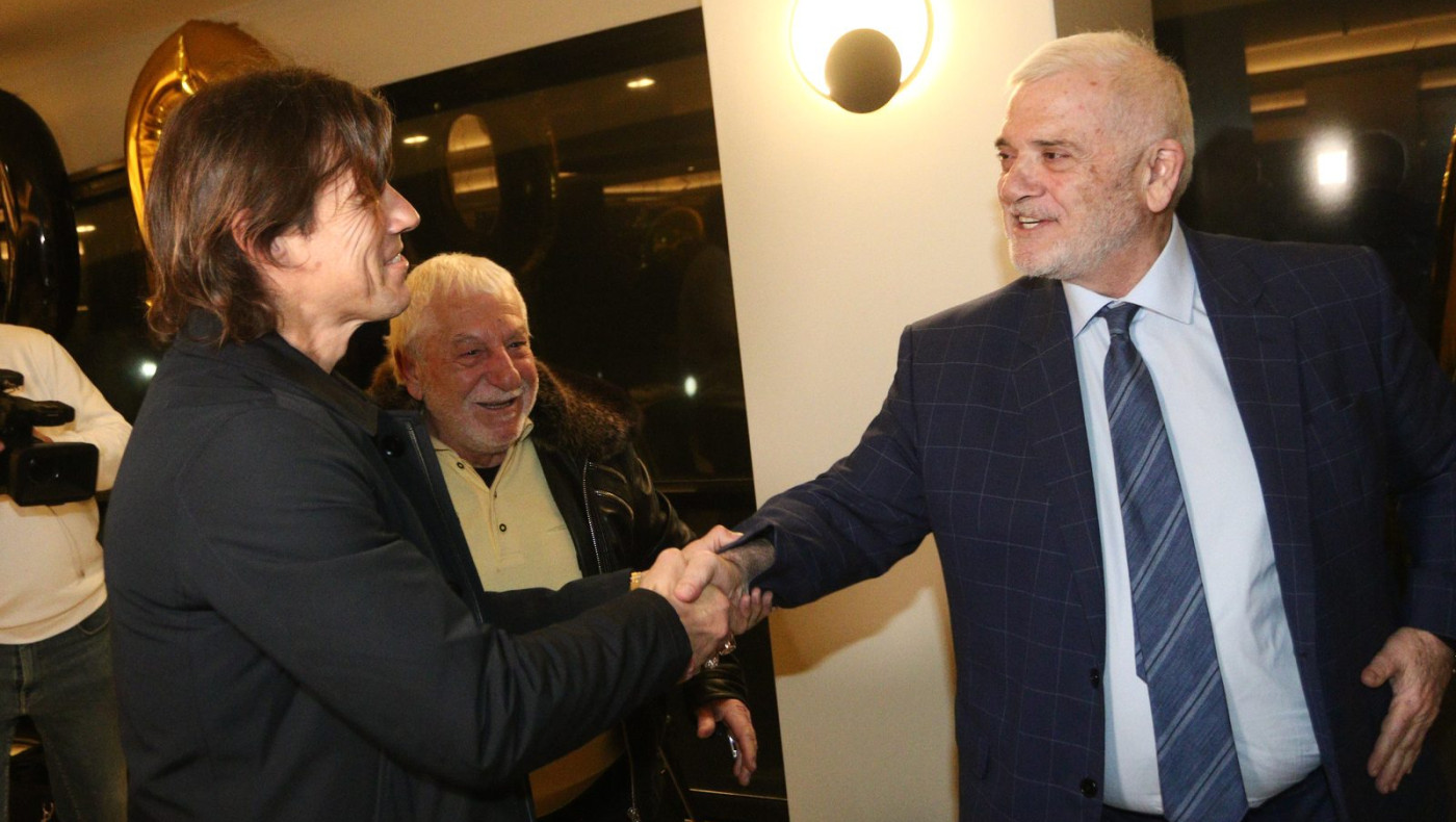 Ο Μελισσανίδης στον Αλμέιδα: «Την ΑΕΚάρα μας την αγαπάμε πιο πολύ όταν χάνει»