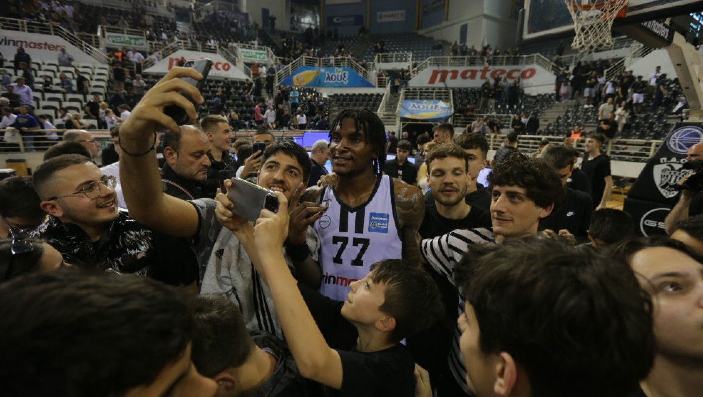 ΠΑΟΚ: Δακρυσμένος στο αντίο του ο Κέβιν Πόρτερ