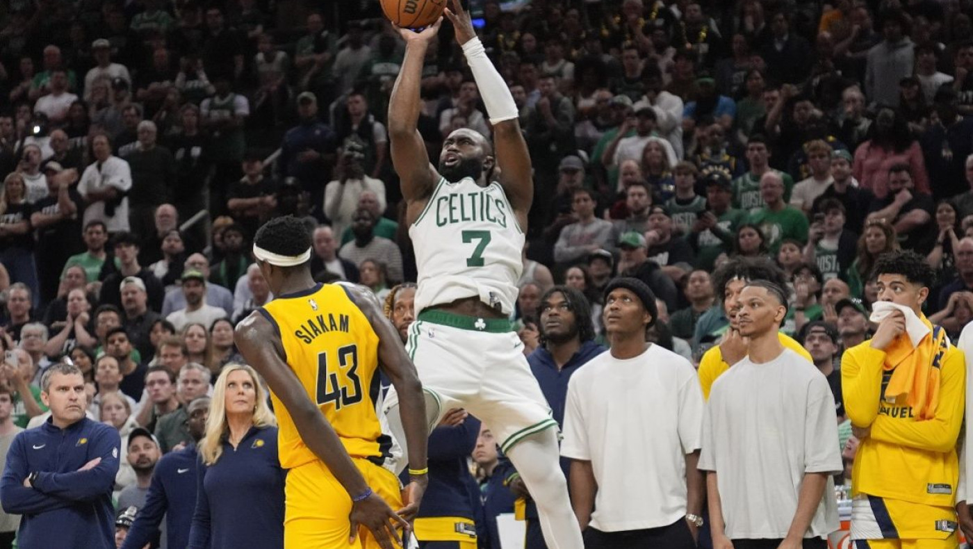 NBA: Οι Σέλτικς έκαναν το 1-0 απέναντι στους Πέισερς