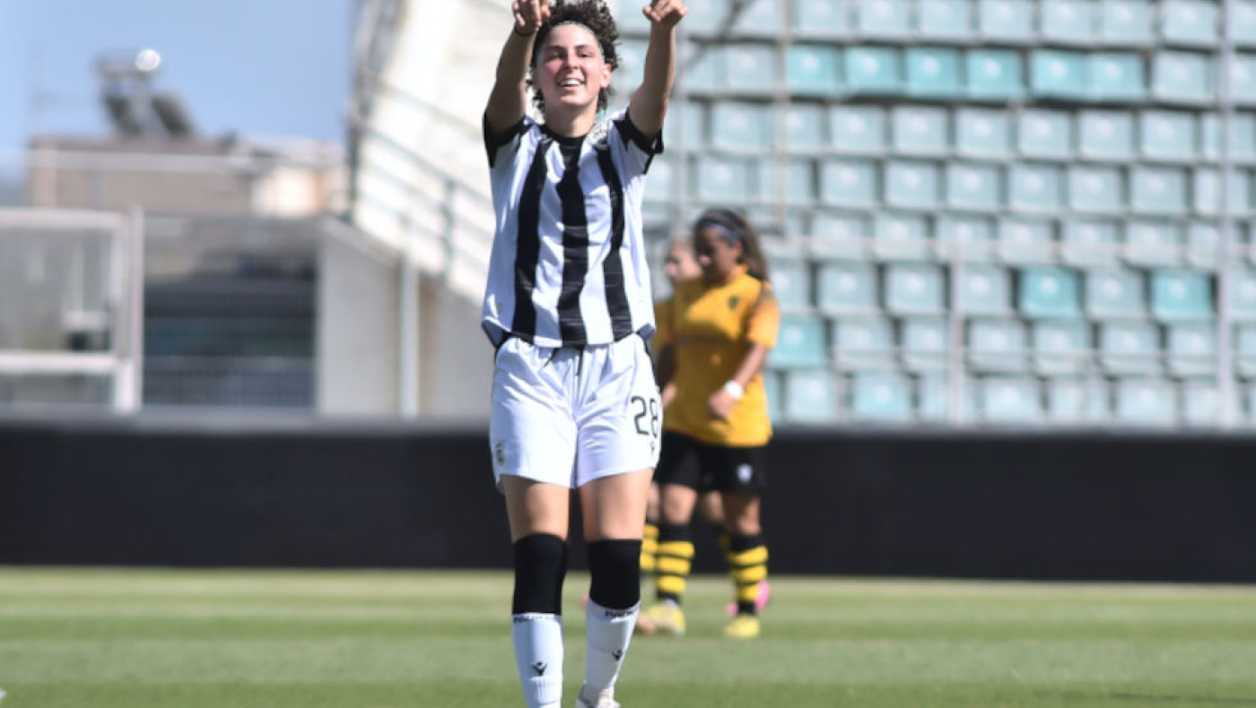 ΑΕΚ-ΠΑΟΚ 0-1: Έτσι προηγείται ο Δικέφαλος-Το γκολ της Παπαδοπούλου! (Video)