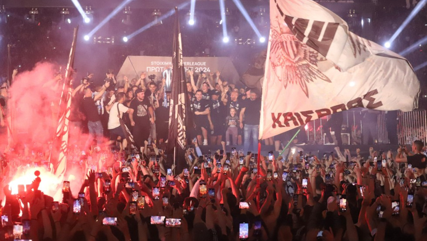 Η πορεία των πρωταθλητών με το πούλμαν από την Τούμπα στο Λευκό Πύργο