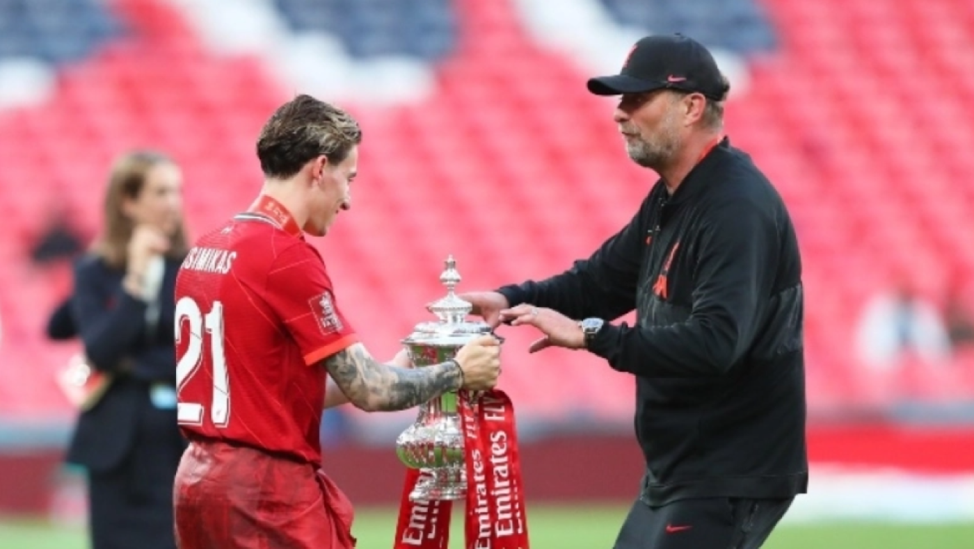 Τσιμίκας σε Κλοπ: «Η πίστη σου σε εμένα μου άλλαξε τη ζωή»