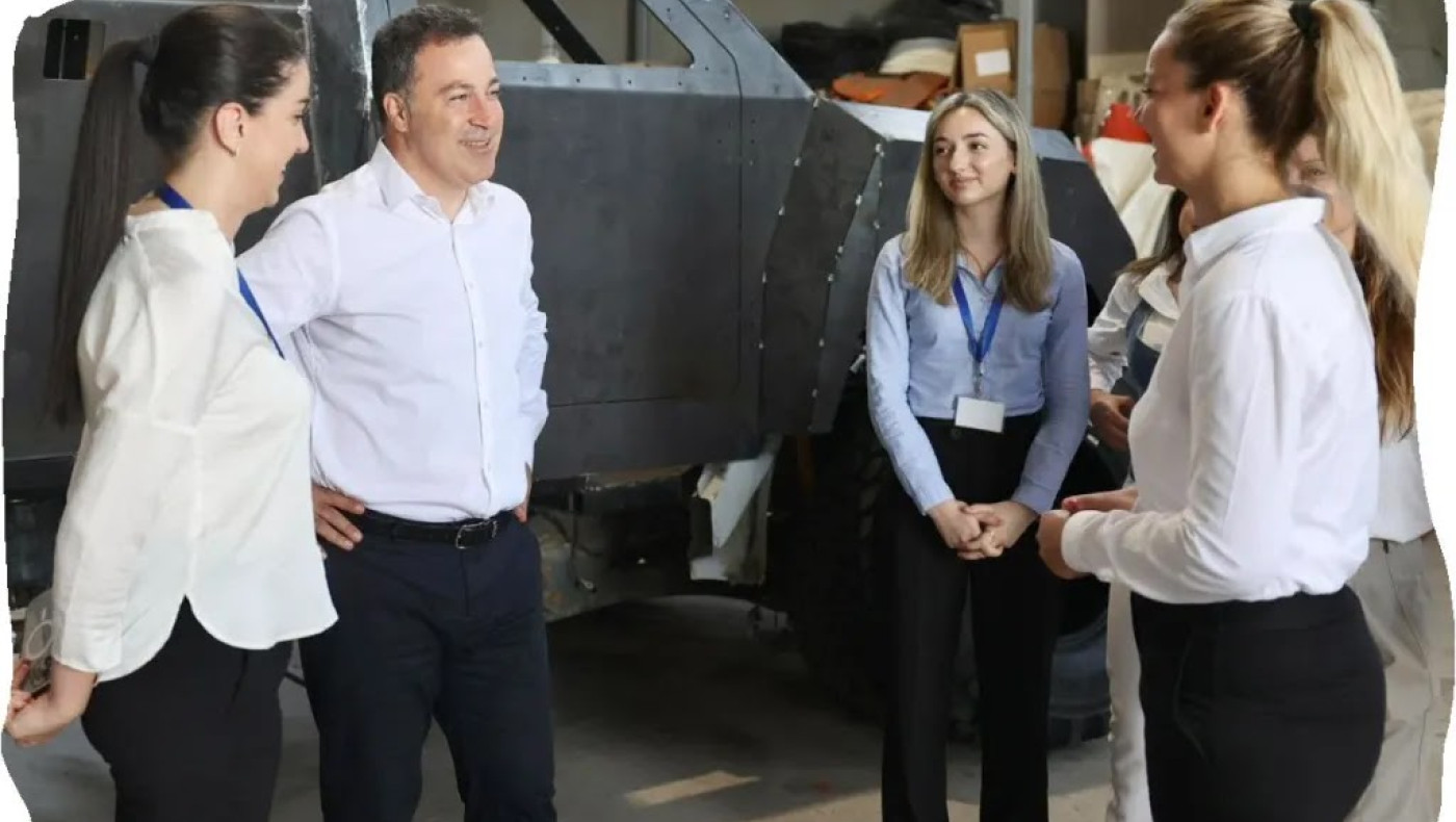 Αλβανοί έφτιαξαν θωρακισμένο στρατιωτικό όχημα-Θα το παρουσιάσουν στο Παρίσι