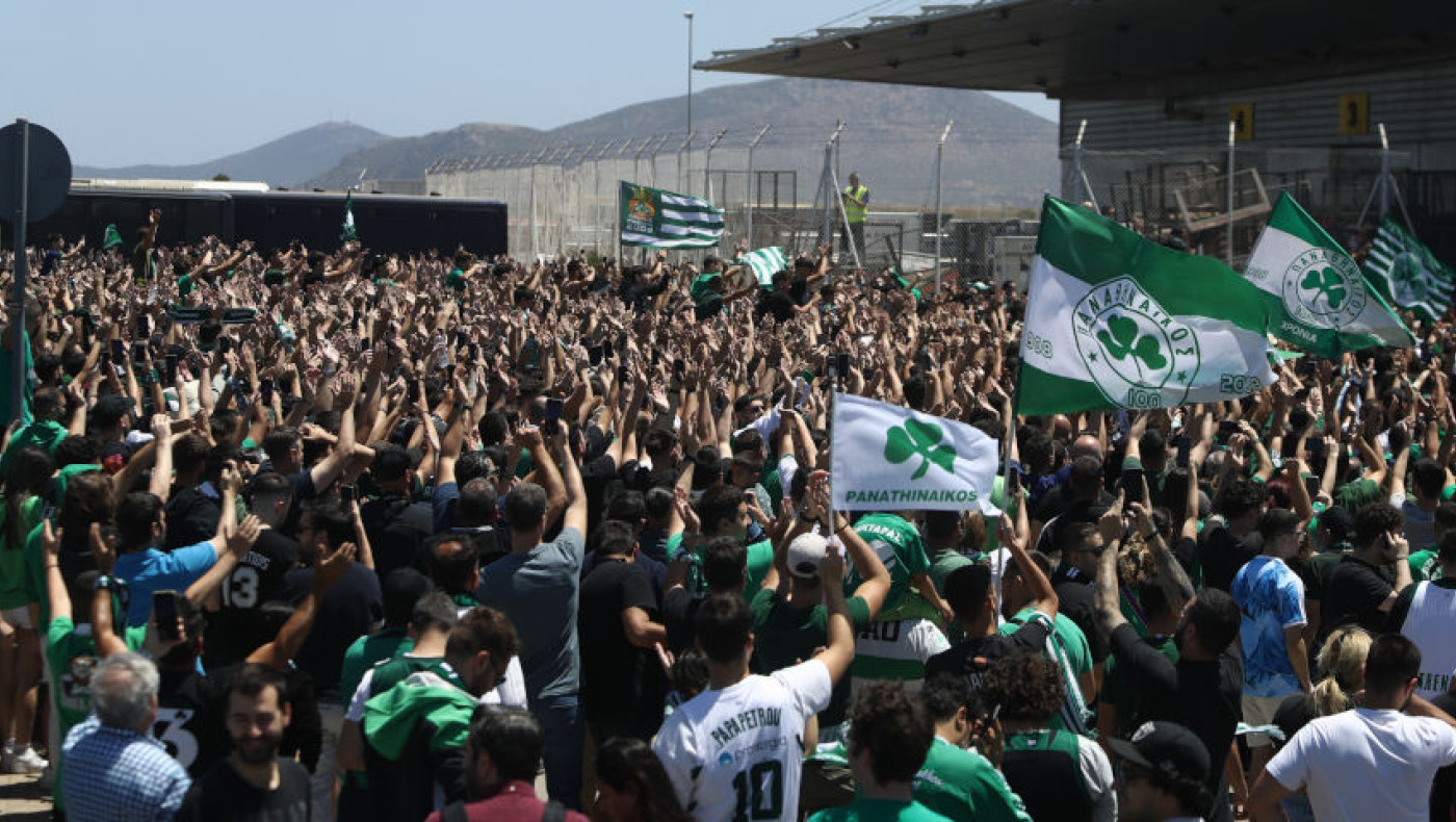 Παναθηναϊκός: «Λαοθάλασσα» υποδοχής στους πρωταθλητές Ευρώπης-Η φιέστα των οπαδών