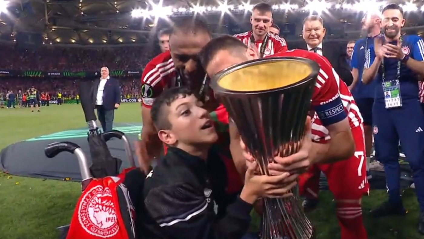 Καραπαπάς: «Οι προσευχές όλων μας είναι στον Γιάννη του ΠΑΟΚ»