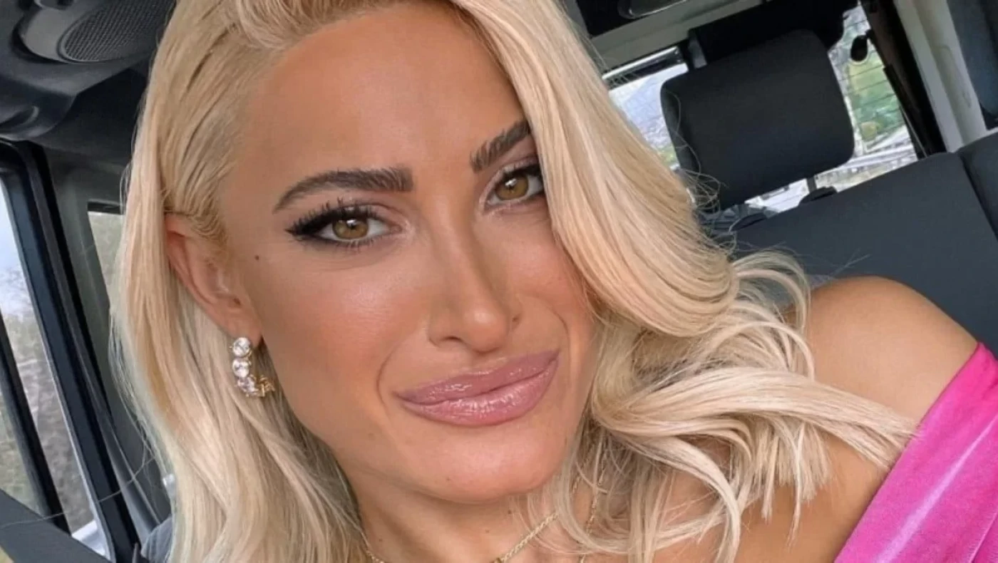 Ιωάννα Τούνη: Ξέσπασε για την κυκλοφορία παράνομου βίντεό της από τη Μύκονο – «Είστε ξεφτίλες»