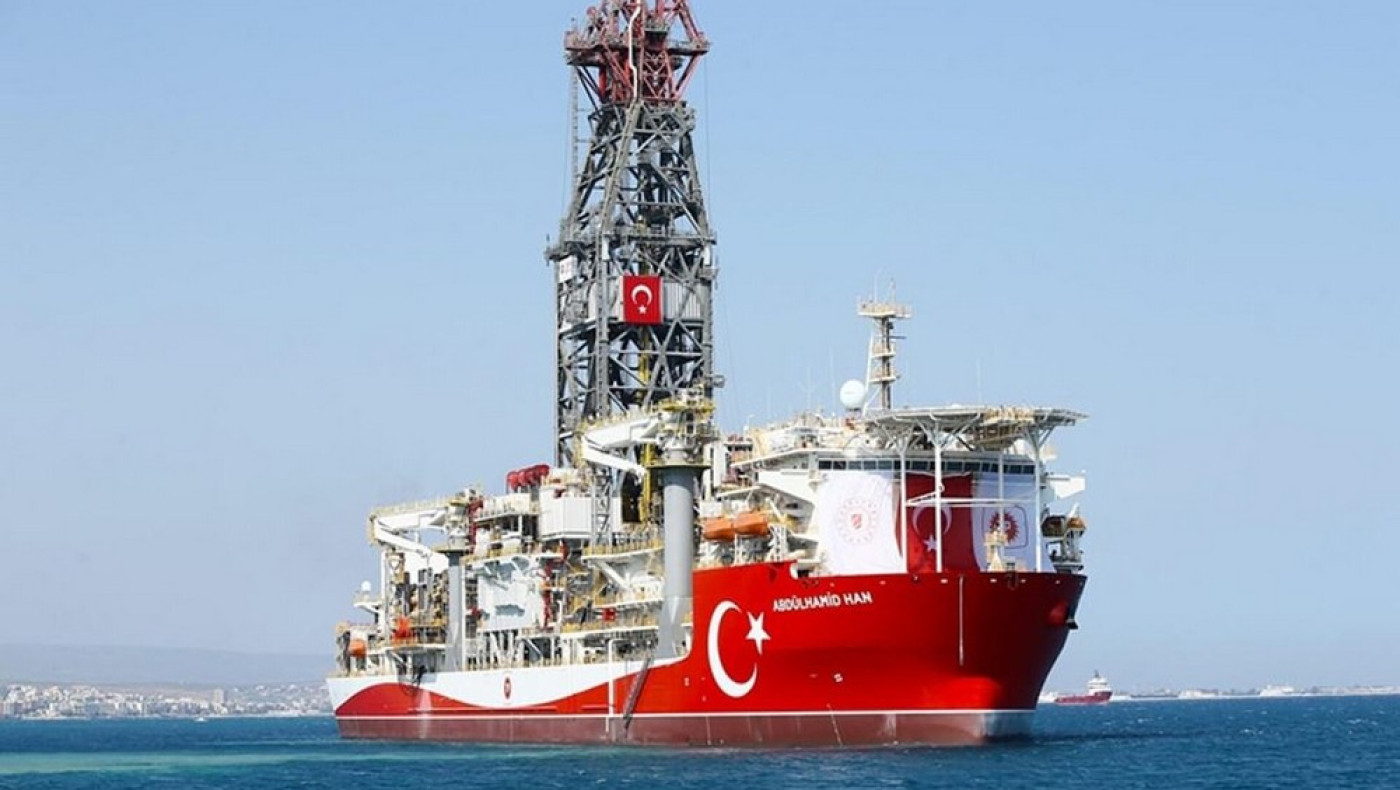 Τουρκία-Σάλος με το Abdulhamid Khan: Δεν χωράει να περάσει τα Στενά