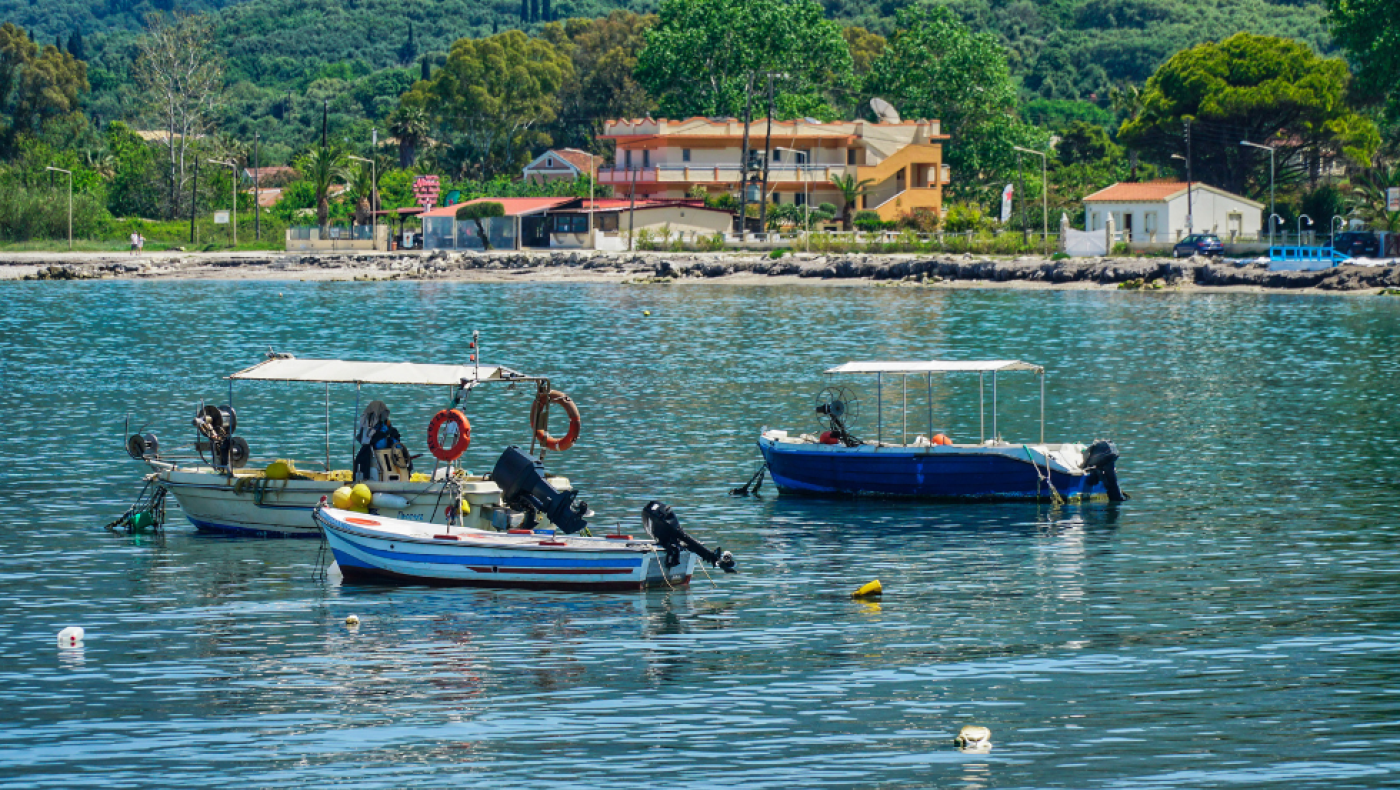 Καιρός:  Σε ποιες περιοχές θα εκτοξευτεί ο υδράργυρος (vids)