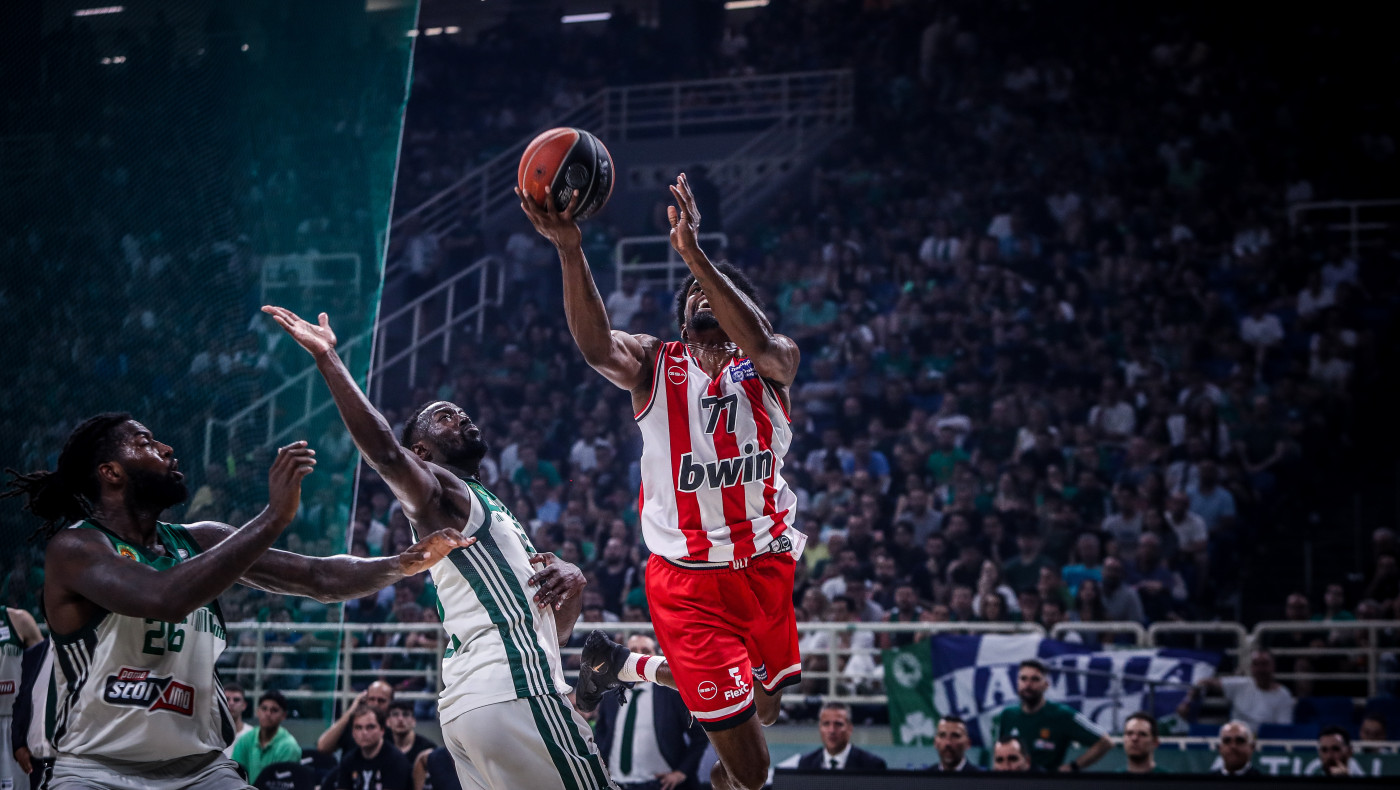 Ολυμπιακός-Παναθηναϊκός: Τι ώρα παίζουν και ποιο κανάλι δείχνει το Game 2 των τελικών της Basket League