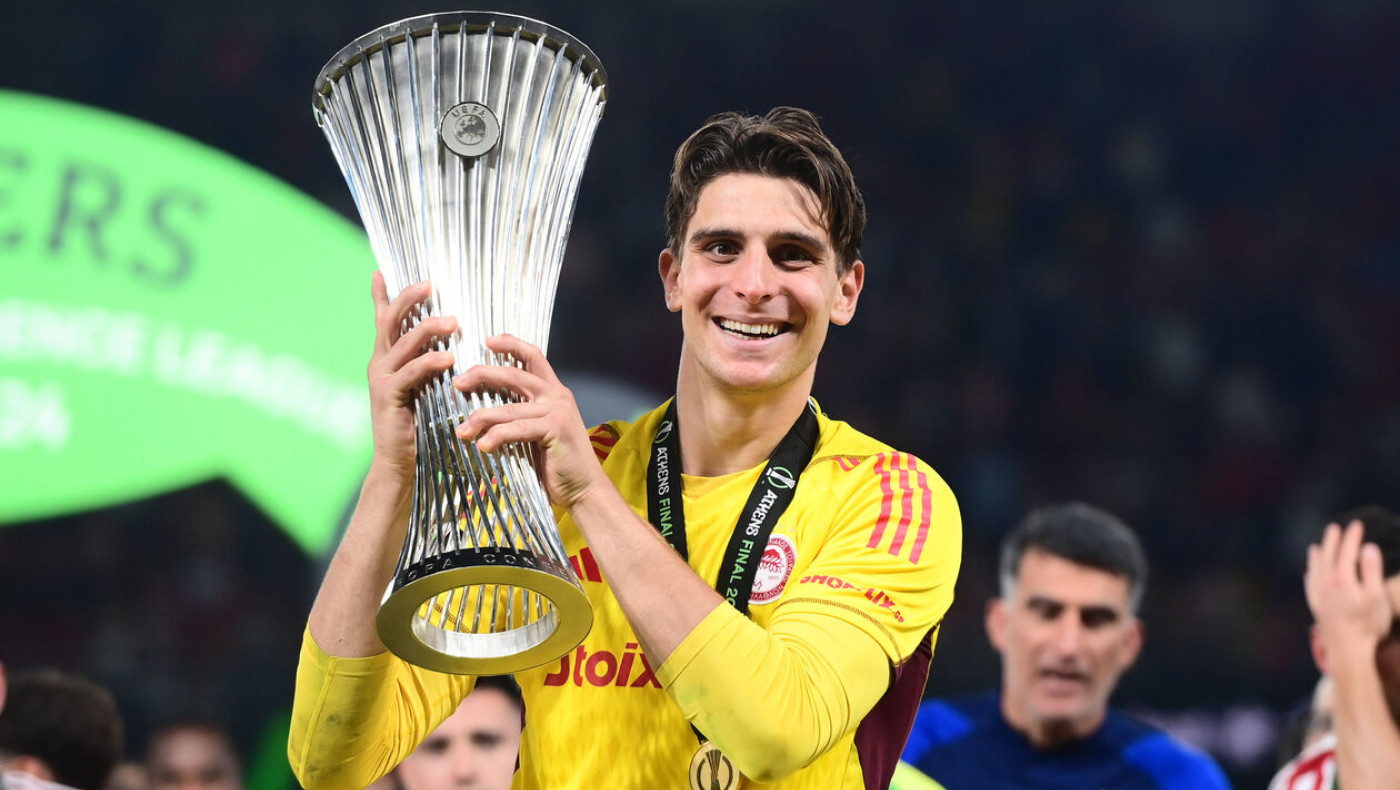 Έδεσε Τζολάκη ο Ολυμπιακός