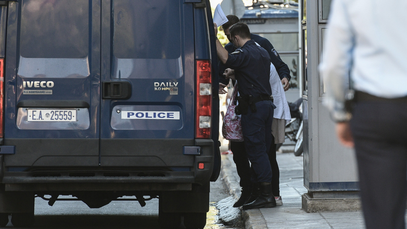 Υπό κράτηση ο γνωστός ποινικολόγος - Τι ισχυρίζεται η σύζυγός του