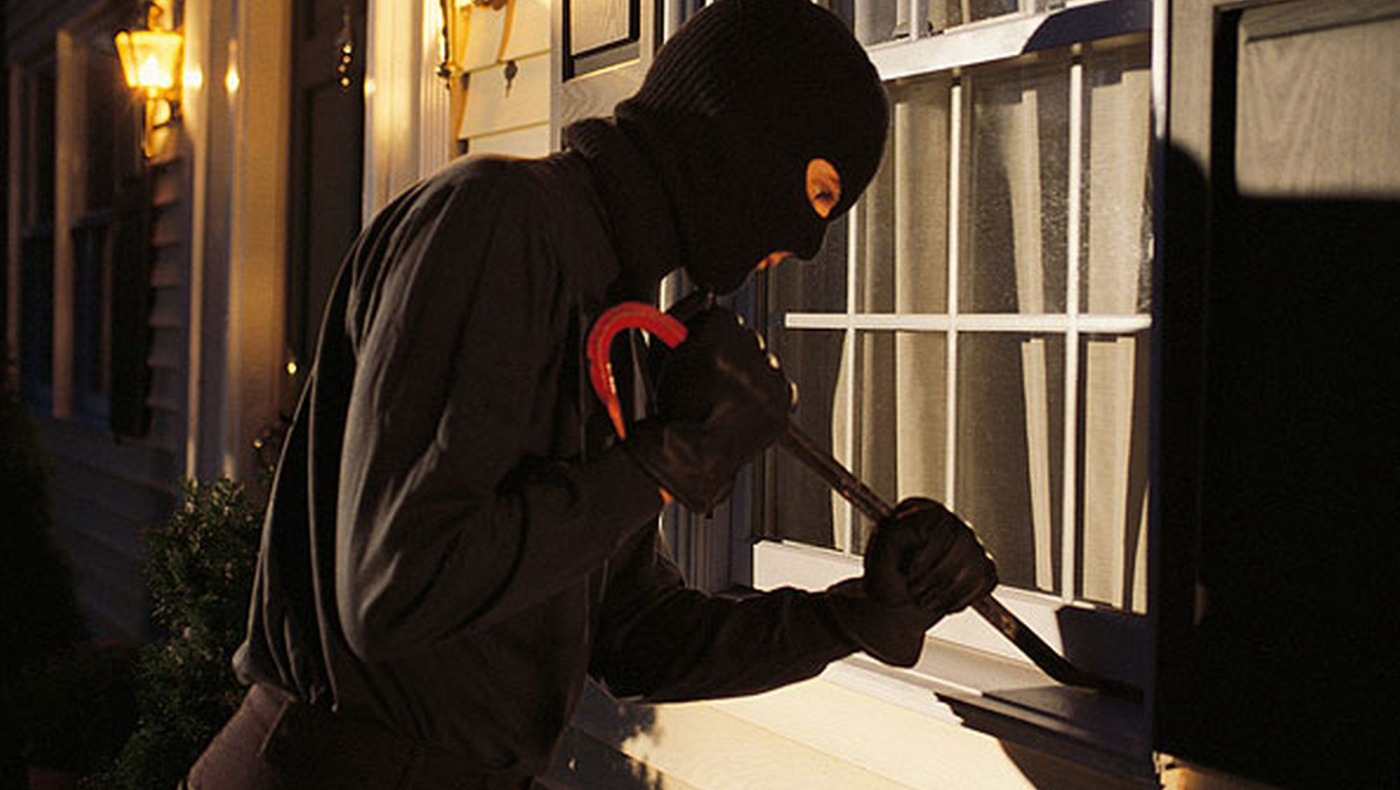 Θεσσαλονίκη: Μπουκαδόροι άνοιγαν σπίτι σκαρφαλώνοντας από σωλήνες!