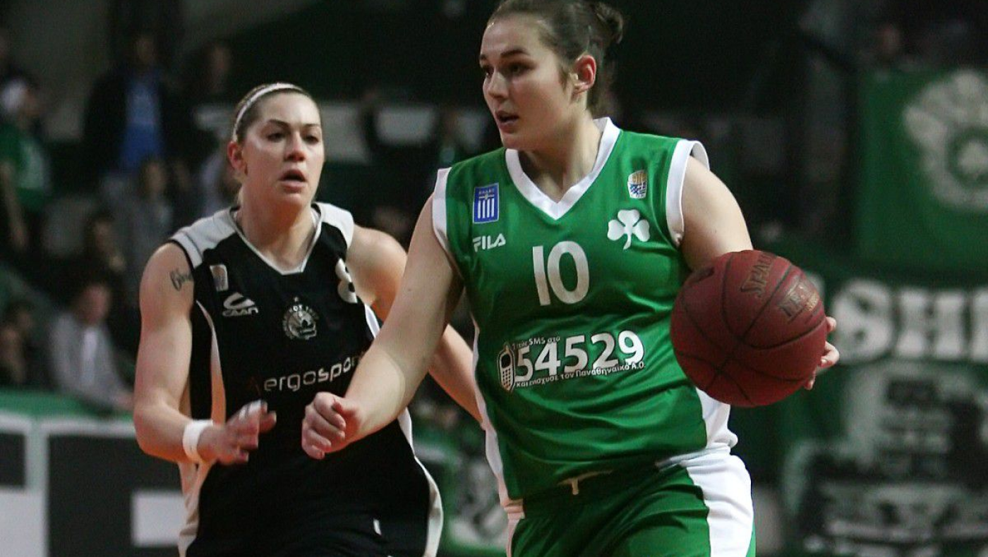 Αναστασία Σλούκα: Αποθεώνει τον αδελφό της με... «εκκωφαντική» απάντηση