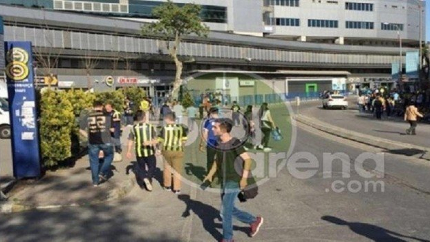 ΣΟΚ: Πυροβόλησαν οπαδό της Φενέρμπαχτσε έξω από το γήπεδο