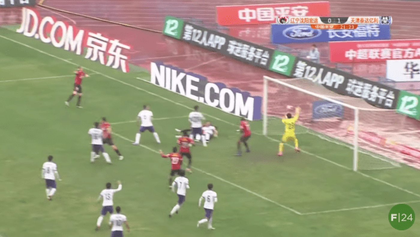 Ούτε με «αίτηση» δεν δέχεται γκολ ο Κινέζος Νόιερ (video)