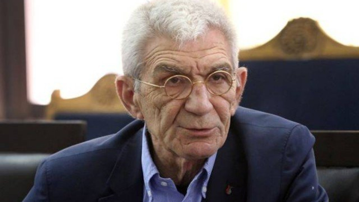 Ο Γιάννης Μπουτάρης και το… ασπρόμαυρο κασκόλ! (pic)