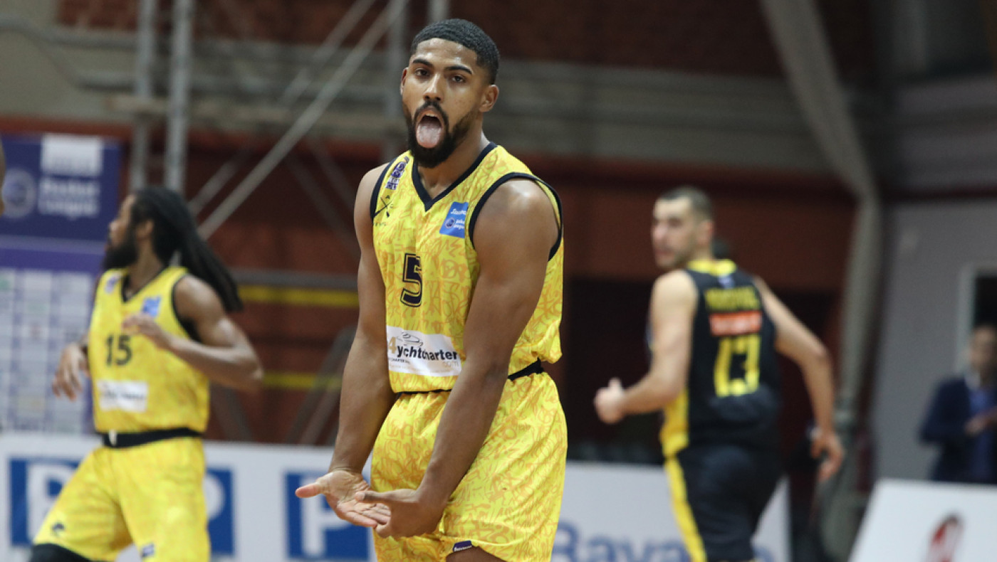 ΚΑΕ Άρης: Φτάνει Θεσσαλονίκη ο Ντε Τζούλιους και μπαίνει στις προπονήσεις