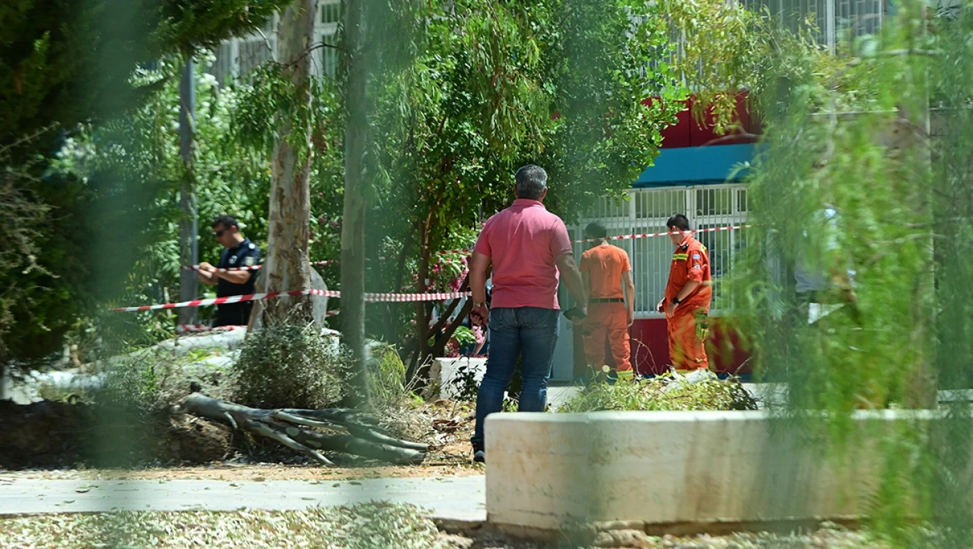 Παπάγου: Νεκρός 47χρονος δημοτικός υπάλληλος που καταπλακώθηκε από δέντρο