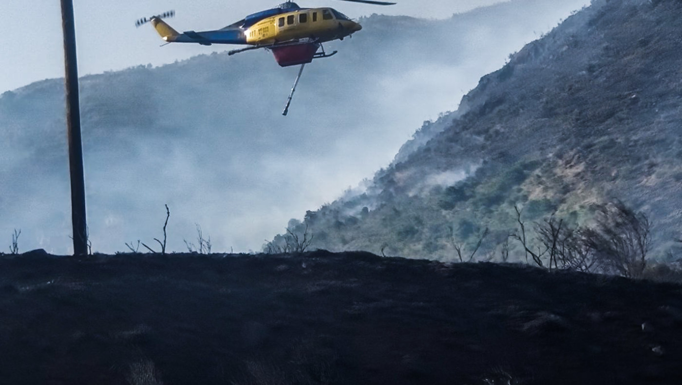 Πυρκαγιά: Πόσα καναντέρ ρίχνονται καθημερινά στη μάχη της κατάσβεσης