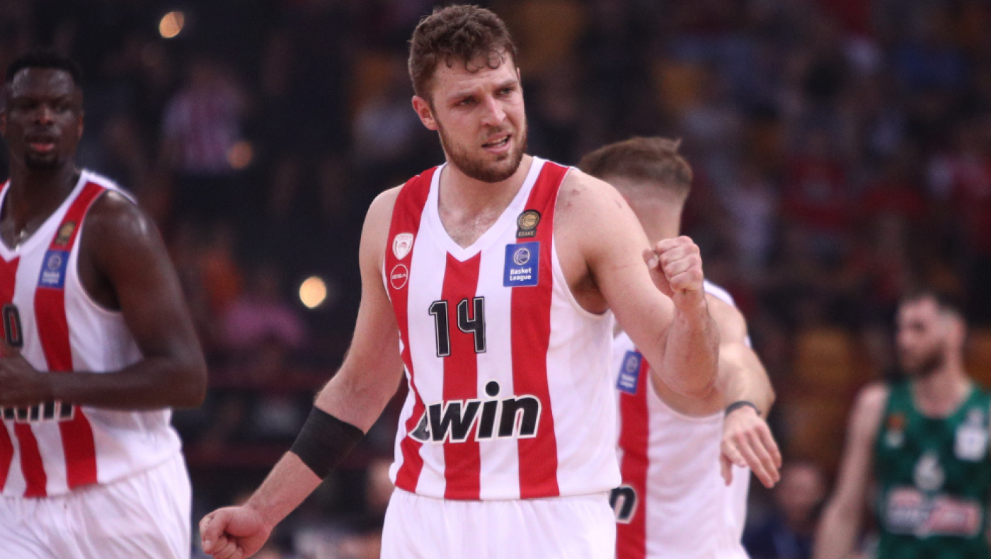 «Ο Παναθηναϊκός χτύπησε τη πόρτα του Σενγκέλια, προτεραιότητα ο Βεζένκοφ»